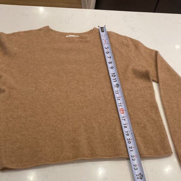 Reformation Cashmere Crewneck Sweater Camel Tan XS - Picture 8 of 10